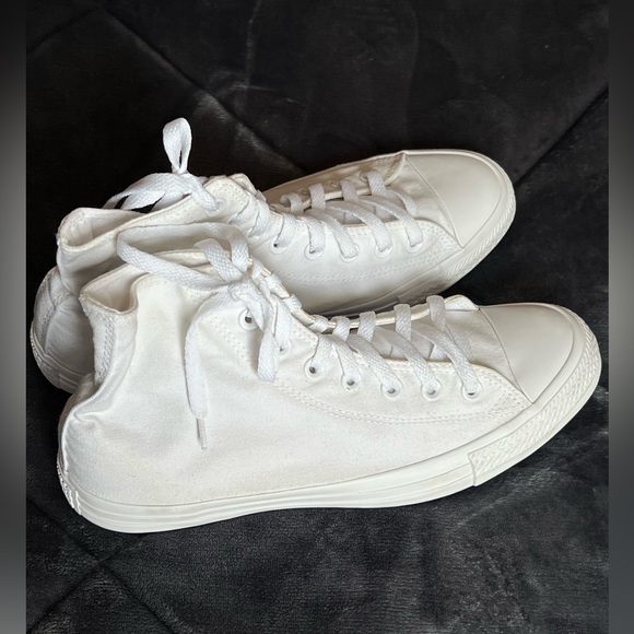 Converse Classic White High-Tops - Picture 3 of 9
